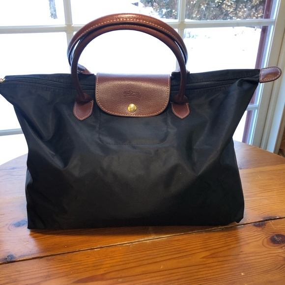 Longchamp Handbags - Longchamp le pliage black bag